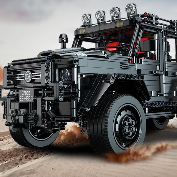 【1:8】3224pcs Dark Warrior Big G Assembly Off-road Vehicle - Brabus Model Toy