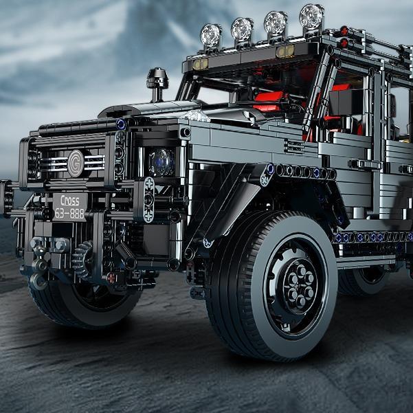 【1:8】3224pcs Dark Warrior Big G Assembly Off-road Vehicle - Brabus Model  Toy
